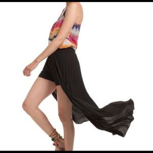 NWT Korte Short Sz 8 with train